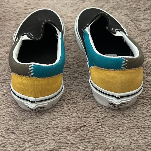 Zig Zag Multi/ True White Slip On Vans - Picture 3 of 4